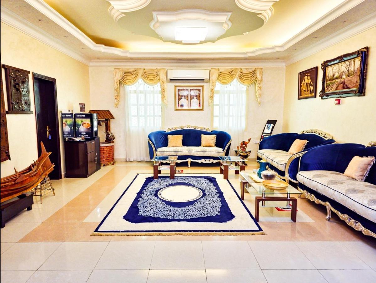 فندق خصب المظهر الخارجي الصورة