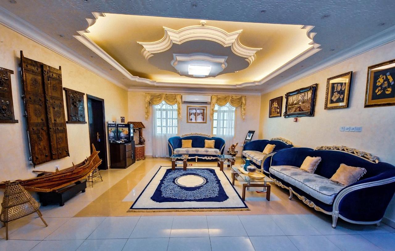 فندق خصب المظهر الخارجي الصورة