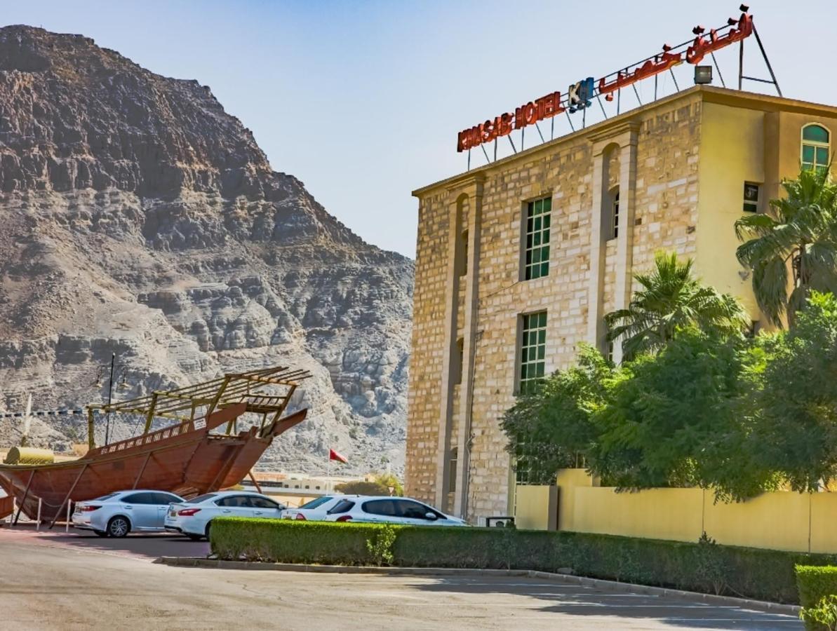فندق خصب المظهر الخارجي الصورة